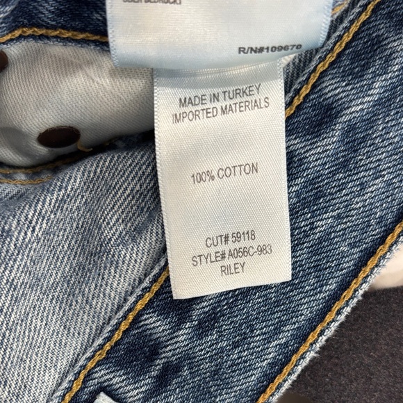 Agolde Riley High Rise Straight Crop Jeans - Picture 4 of 4